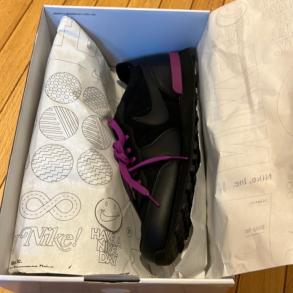Men’s Nike sneakers